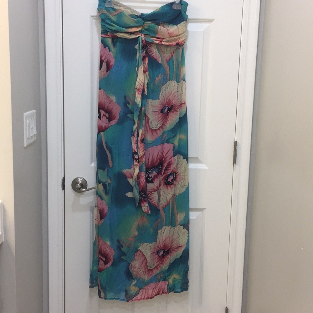 Xhiliration strapless dress